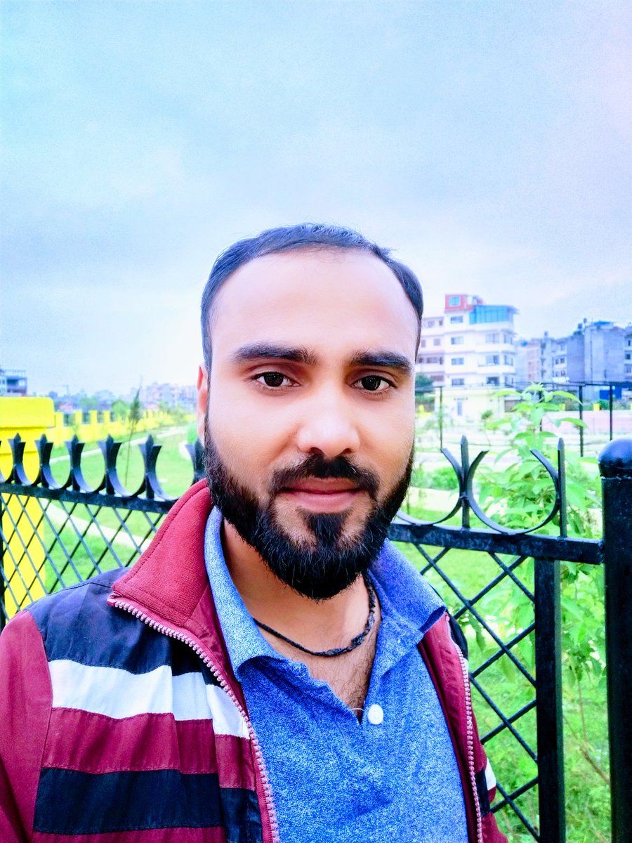ranjitjha111's tweet photo. ठेकेदार नेता बन्न सक्दैन र जो असल नेता हुन्छ उ कदापि ठेकेदार हुदैन,जो दुबै गर्छ त्यो राजनितीलाई ब्यापार बनाएको हुन्छ,नेता हुदैन।यो पनि मइ,त्यो पनि मइ,फलानो पनि मइ, चिलानो पनि मइ भने पछि फुइ फुइ हुन थाल्छ।अहिले हरेक ठेकेदार नेता र अधिकांस नेता ठेकेदार बनेपछि मुलुककाे यो अवस्था छ। https://t.co/QjVRsqmO4m