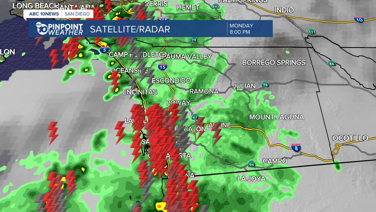Camposcrusher's tweet photo. Granite HIlls already picked up 0.40" of rain, and Rancho Bernardo has had hail. Thunderstorms are moving quick with heavy rain and gusty winds. https://t.co/NEujYUSeFb