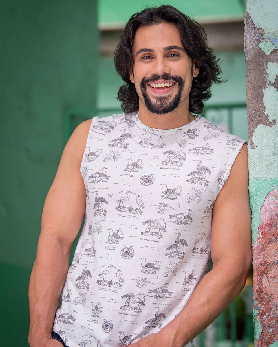 ContigoSiTV's tweet photo. Pronto conocerás a Abel, el mecánico más coqueto del lugar. ¿Cuántos 💕💕 para él? #ContigoSí #Próximamente #ConLasEstrellas
@cspeitzer  ✨🐚 https://t.co/OswdzEmNjP