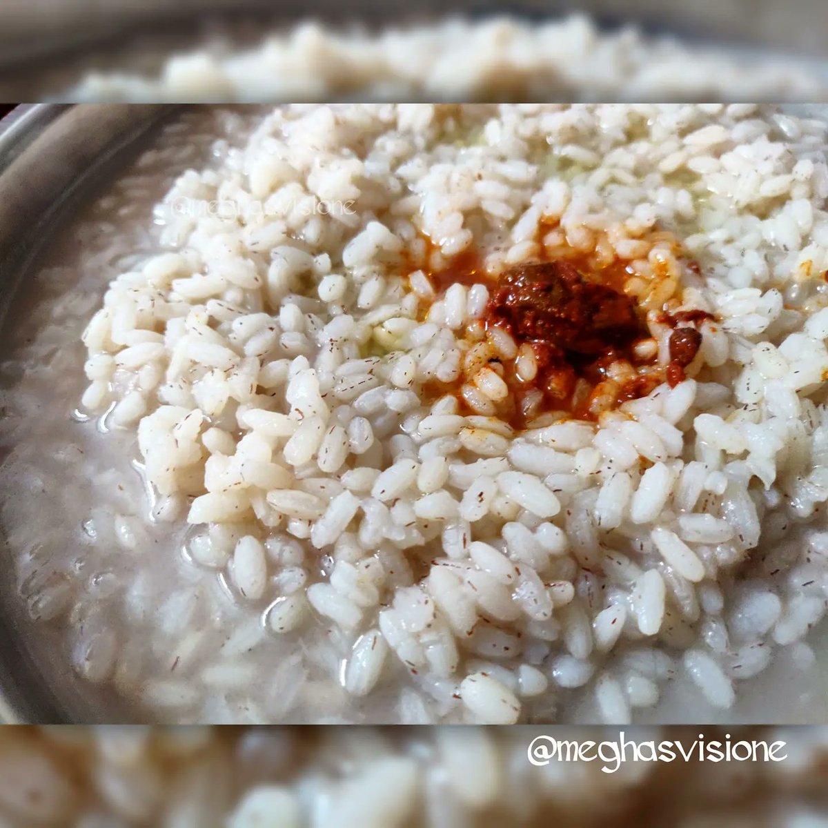 meghasvisione's tweet image. Palakkad rice Ganji+Ghee+Mango pickle..😋
Any other comfort food than this 🥰
#Ganji
#MeghasVisione 
#MeghasKitchen