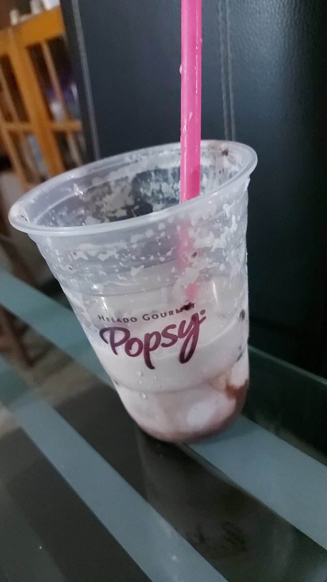 miser1985's tweet photo. En tiempos de desconexión una rica malteada no cae nada mal. #Complacida @MdSergioLacera Gracias mi amor 💋 https://t.co/MLiPswwI42