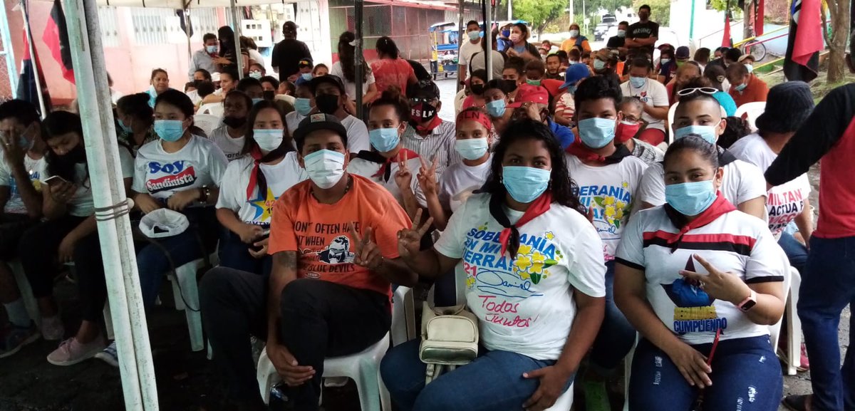UVE_MAQ's tweet photo. Juventud dice presente en el lanzamientos de campaña de la fórmula #UnidadParaLaProsperidad , Respaldo firme para el Comandante Daniel y la Compañera Rosario #TodosJuntosVamosAdelante , toda Nicaragua vota 2 #FuerzaDePuebloQueVence https://t.co/vL0NEZrn3f