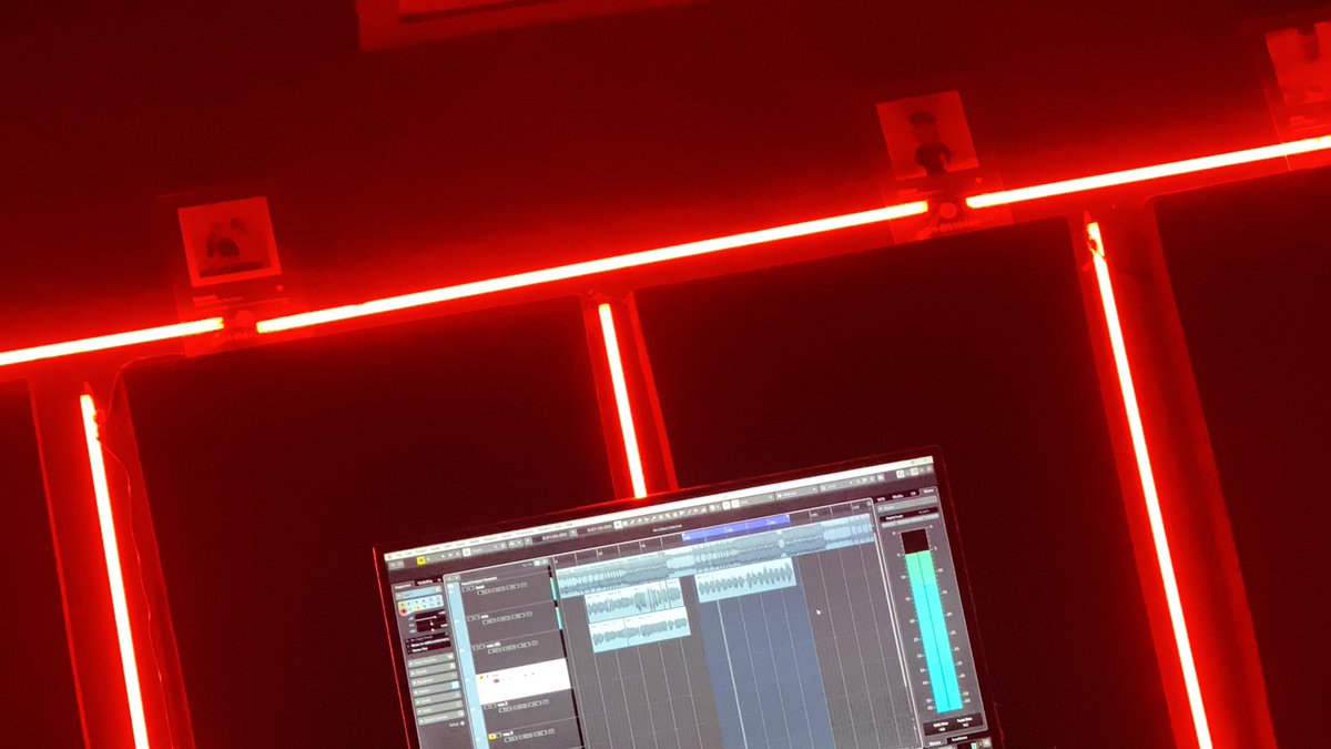 Someechohan's tweet photo. Me &amp; @therealrapdemon  working on something for you guys! 
Get ready for the weekend 💥 https://t.co/Z9q8witbHs