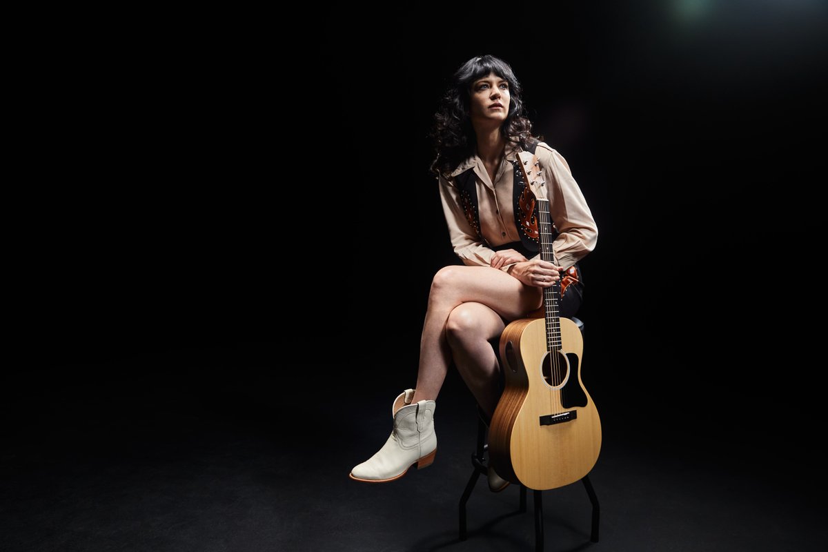 gibsonguitar's tweet photo. "The introduction of the Player Port is really like having a built-in monitor"-@nikkilanemusic
#hearmoreofyou #playerport #gibson #gibsongenerationcollection https://t.co/UV6rRlZhZP