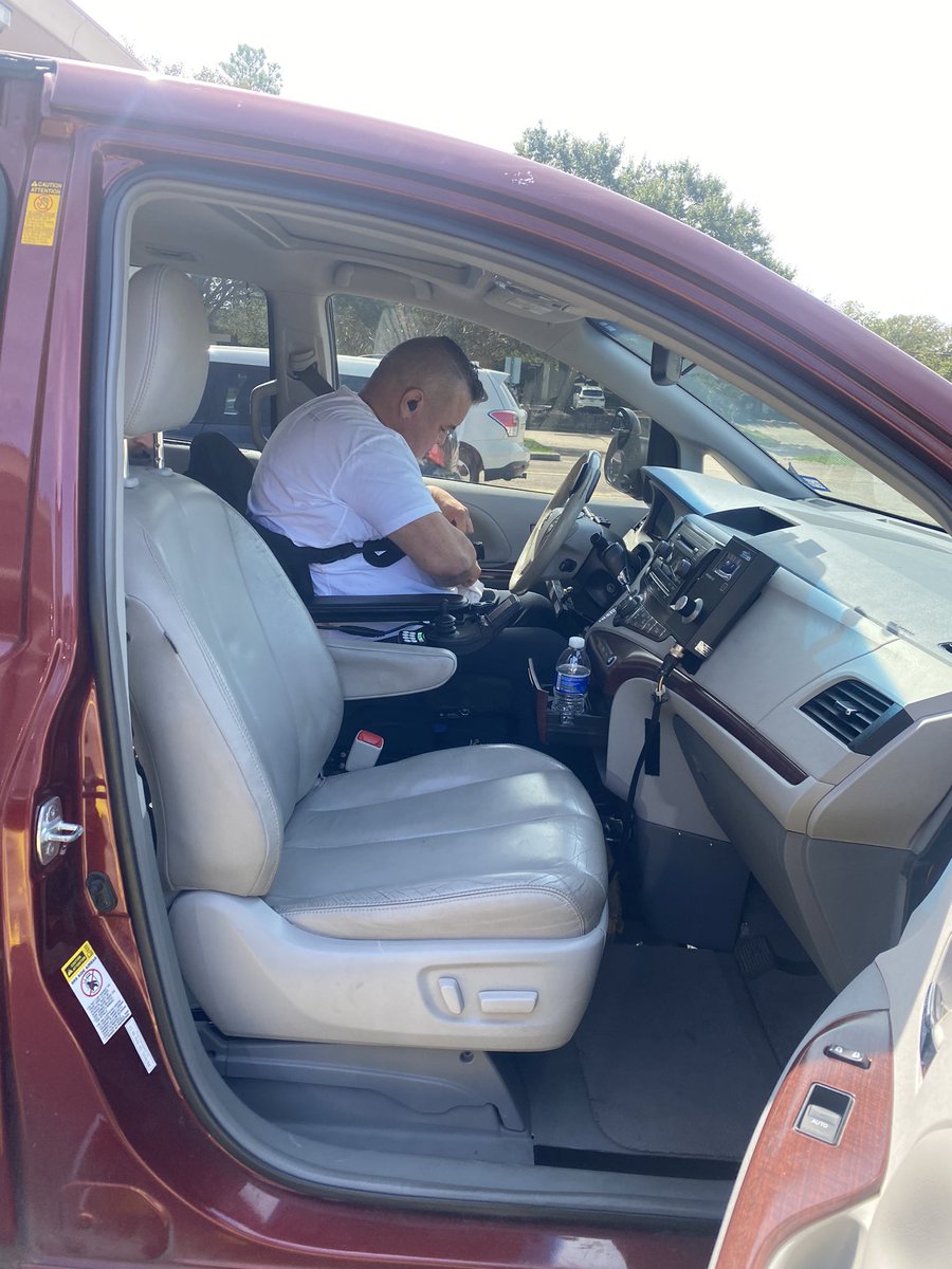 HouPDwifeSheri's tweet photo. The Gary Sinise Foundation responded to the call, to assist SPO HPD Ronny Cortez. For the first time in four years, ronny got behind the wheel of a car. #TragedyToTriumph thank you Gary and Matthew! https://t.co/ciBKVkcXNh