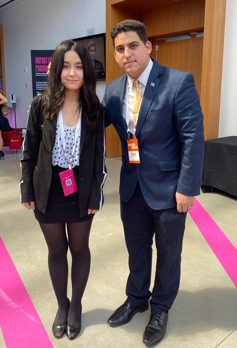 FelixLlerenaCUB's tweet image. Hoy tuve el honor de conocer a Akida Pulat @akida_p ,ella es una activista del pueblo Uyghur y el régimen comunista chino mantiene a su mamá Rahile Dawut en prisión desde 2017. Millones de Uygur y de chinos sufren la represión de la dictadura del PCCH. 
LIBERTAD!!
#OFF21