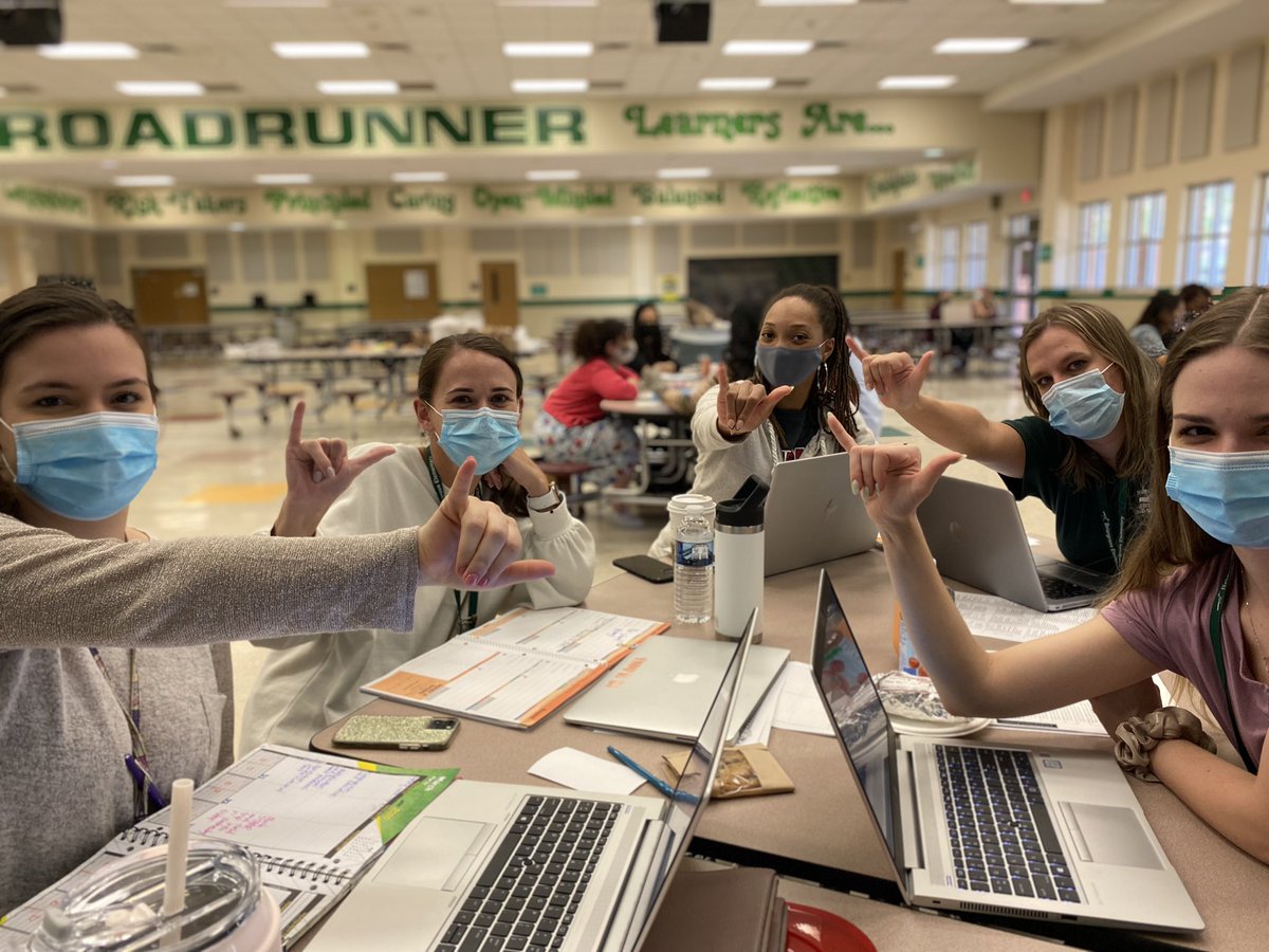 astewt64's tweet photo. Day 2 of PLC Training! Birds Up, Briargrove! https://t.co/YJpxlcaJwb