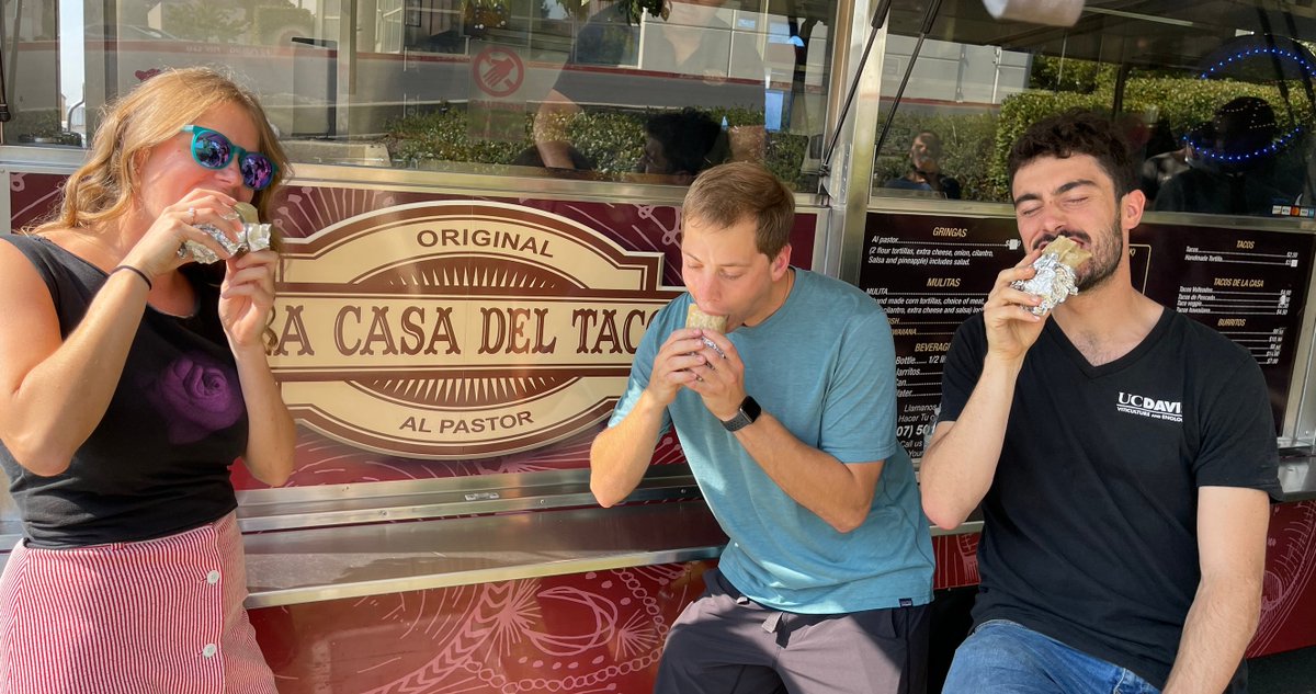 TheWineFoundry's tweet photo. All for one, and one for all! Our winery runs on @LaCasaDelTaco!

@NapaVintners https://t.co/iZvgpEzwn0
#Burrito #2021vintage #2021Harvest #NapaValley #NapaHarvestBurrito  #thewinefoundry #makewine #winemakers #napavalley #winery https://t.co/3Otkm3VlBg