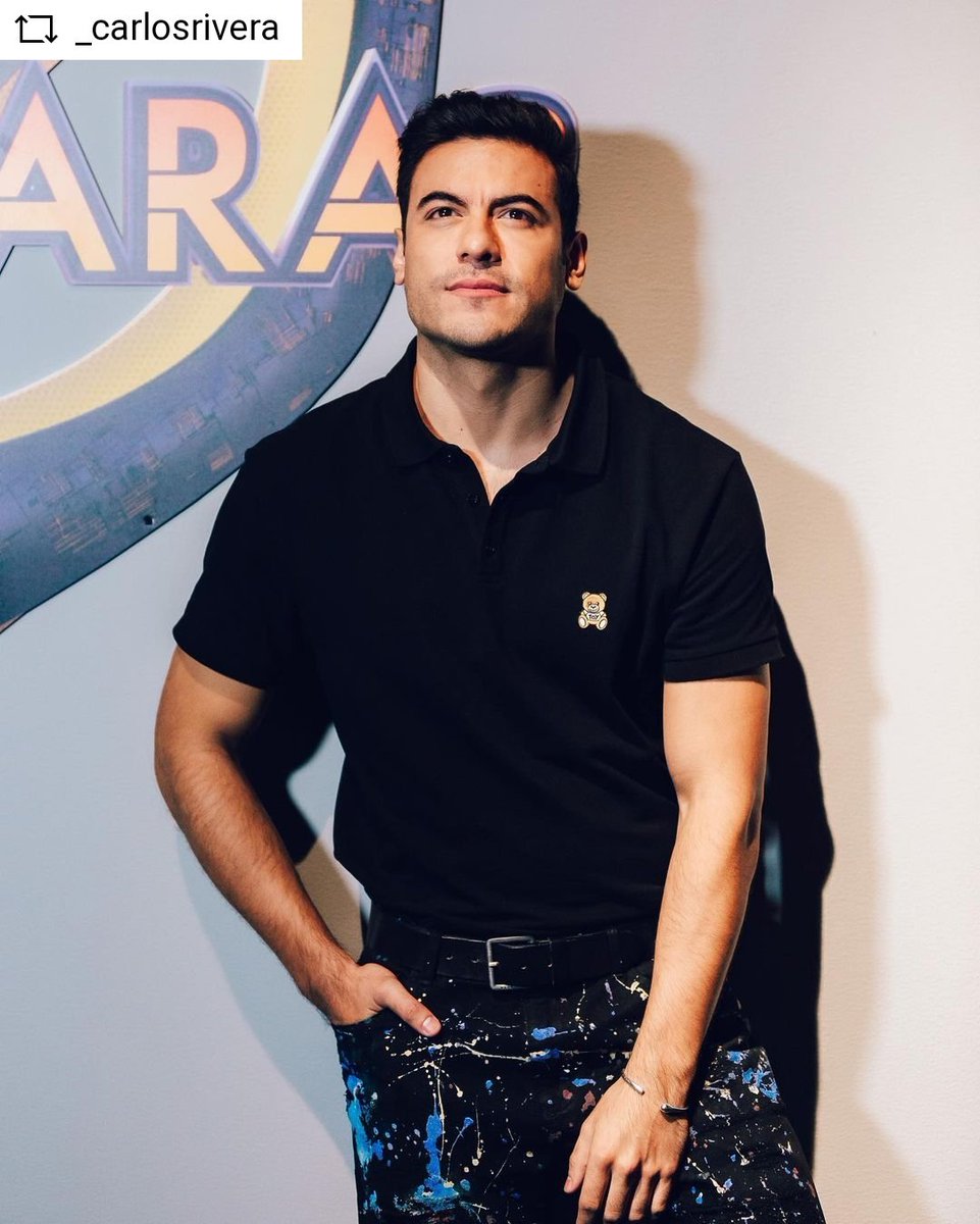 CRSoloTuRadio's tweet photo. #REPOST @_carlosrivera 
Esta semana comienza @quieneslamascara ¿Listos para divertirnos juntos? 
Stylist @victorblancostudio by @moschino 
Foto @eltatomx https://t.co/A5oD9eRZUr