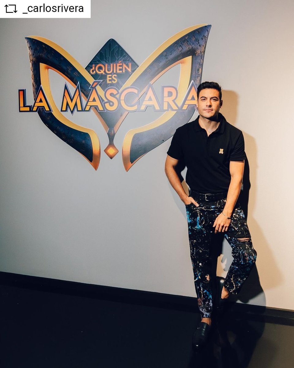 CRSoloTuRadio's tweet photo. #REPOST @_carlosrivera 
Esta semana comienza @quieneslamascara ¿Listos para divertirnos juntos? 
Stylist @victorblancostudio by @moschino 
Foto @eltatomx https://t.co/A5oD9eRZUr