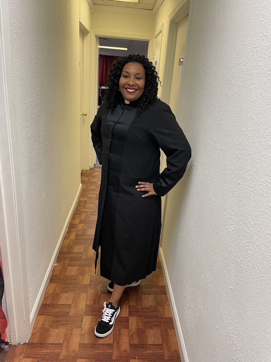 conda_ross's tweet photo. Sporting my @VANS_66 for our Sunday Stroll &amp; Tennis Shoe Sunday next Sunday at A House of Peace Ministries! Can’t wait to see what y’all🥰

Most of all suit up with the whole armor of God❤️ #ahopm @ahouseofpeace https://t.co/4ipfMPLmdX