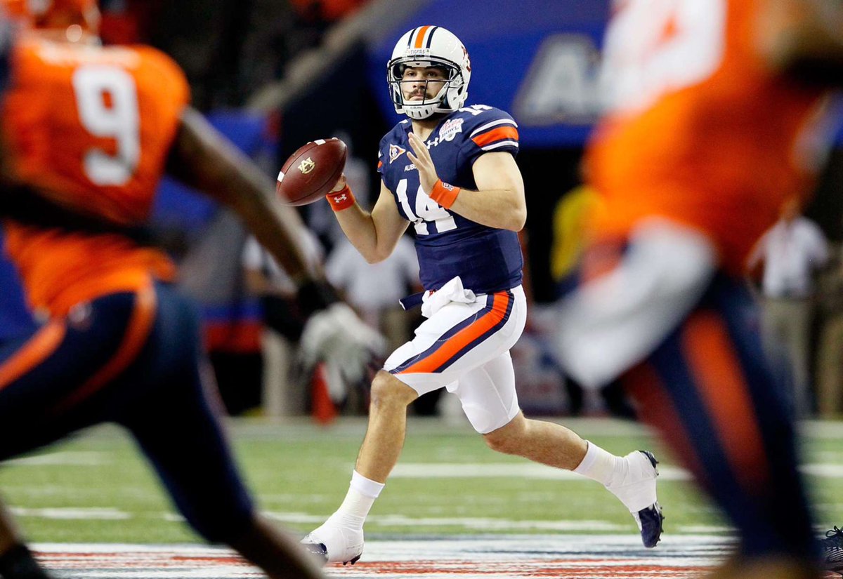 vizzina2's tweet photo. Blessed to receive an offer from Auburn University! @CoachMikeBobo @BriarwoodFTBLL @GasCrew7v7 @samspiegs @SWiltfong247 @ChadSimmons_ https://t.co/YMpY7dvECN