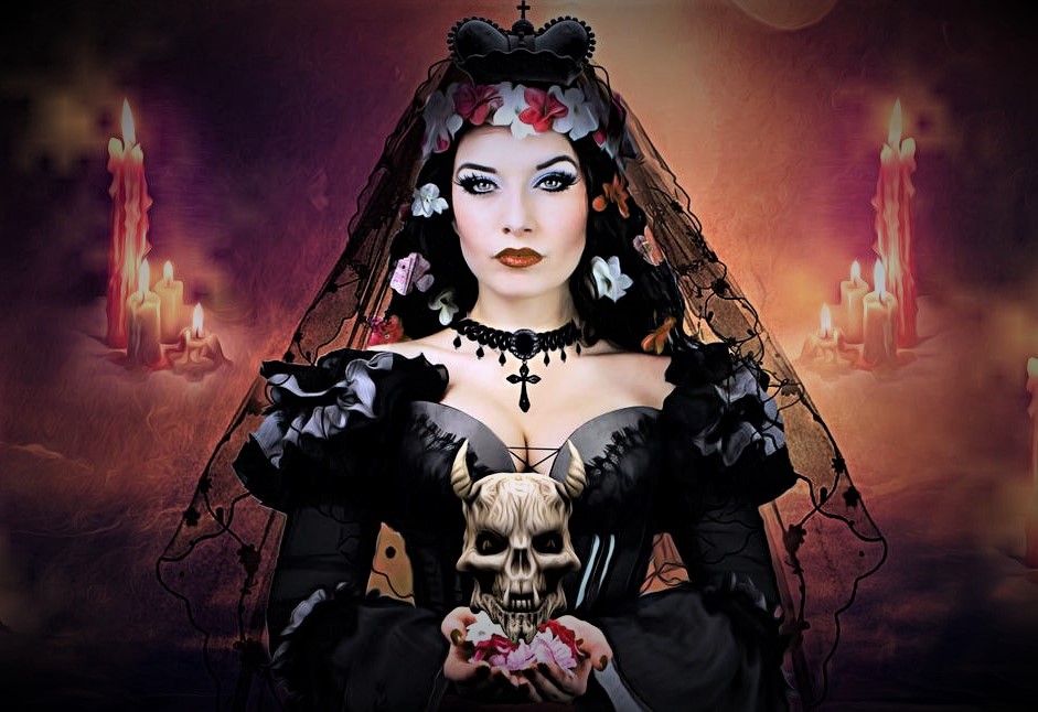 Life_Reader's tweet photo. The Veil Of Halloween
"On the eve of Halloween, precisely at midnight, the veil will open and the spirits can pass through it to be one with the living."
Read Article Here:
https://t.co/nWgaZEv22M
#LifeReader #Readersforlife #psychicreading https://t.co/j1a7cq9RiK