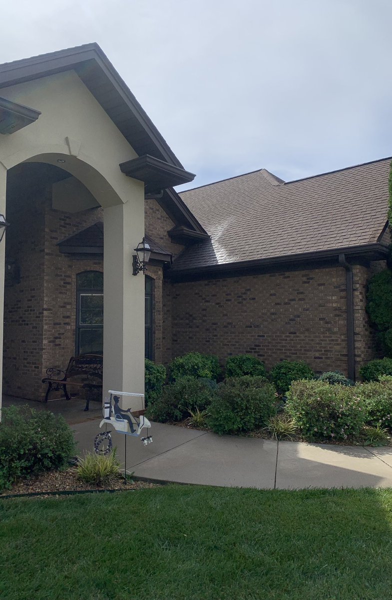 PatKey88558335's tweet image. Can you remember the last time you had your roof properly treated? If the answer is no, then your roof is more than likely suffering from bacteria growth that spreads all over! We can make sure all organic matter is killed off and cleaned! #swipetoclean #roofcleaning #roofwashing