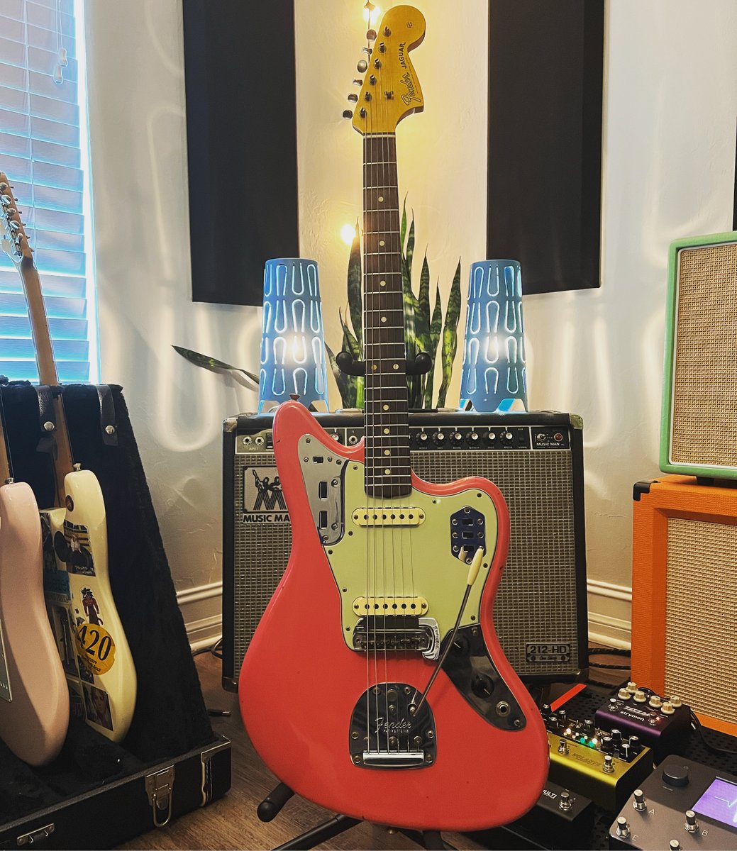 AudiomoMusic's tweet photo. @Fender Yes there is, my Faded Fiesta Red Custom Shop Jaguar https://t.co/clcNyWt5Kr