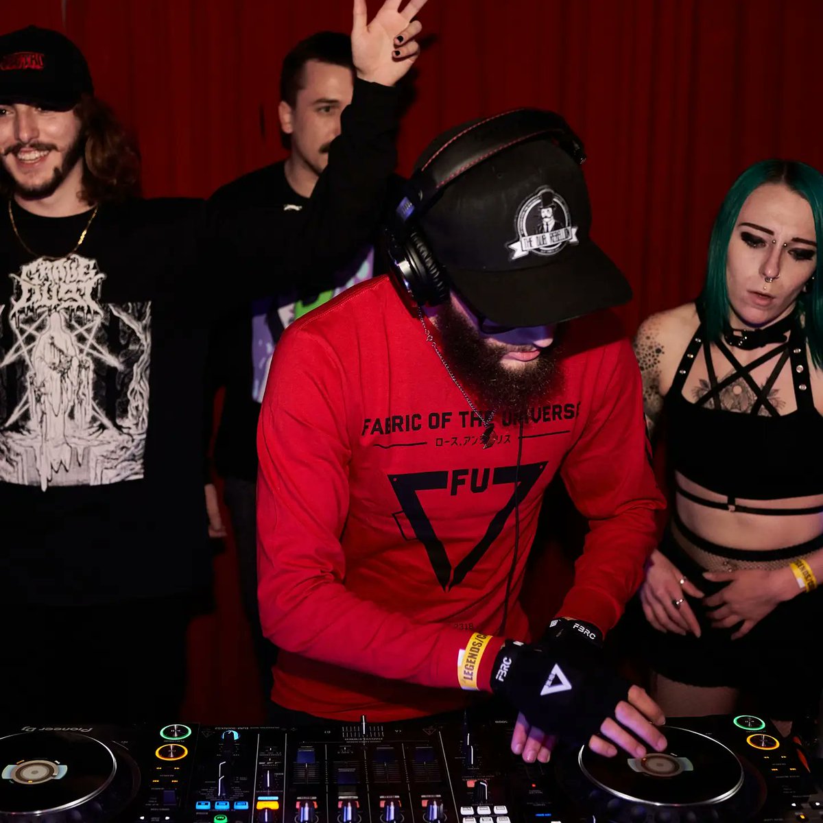 The @GoodTimeGangs is here.