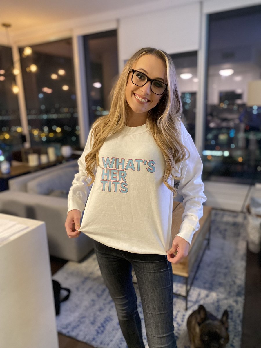 KatTimpf's tweet photo. Sooo Queen @EKANardini saw my tweet and had this made for me and sent to my apartment. I love it so much! Thank you Erika 🥺 @barstoolsports https://t.co/mtpR4qL7nq