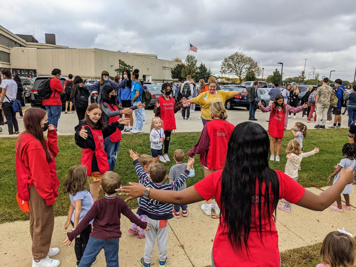 Mrs. Locher tweet media