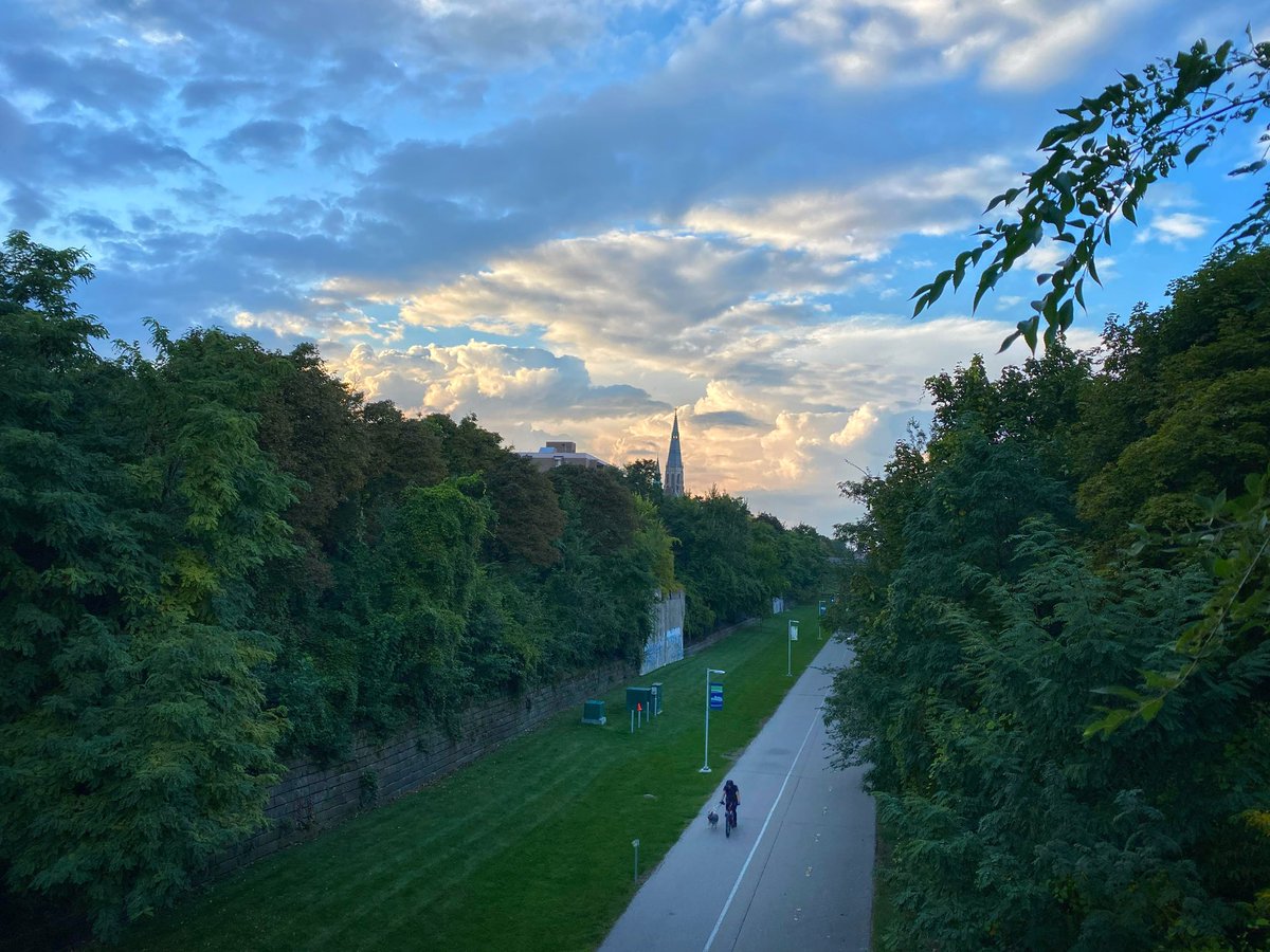 DetroitRvrfrnt's tweet image. Views of The Cut! 
Courtesy of @mwallace313 📸📸

#dequindrecut  #detroit #fallviews #photography #bestriverwalkdetroit #greenway #bringeverybody