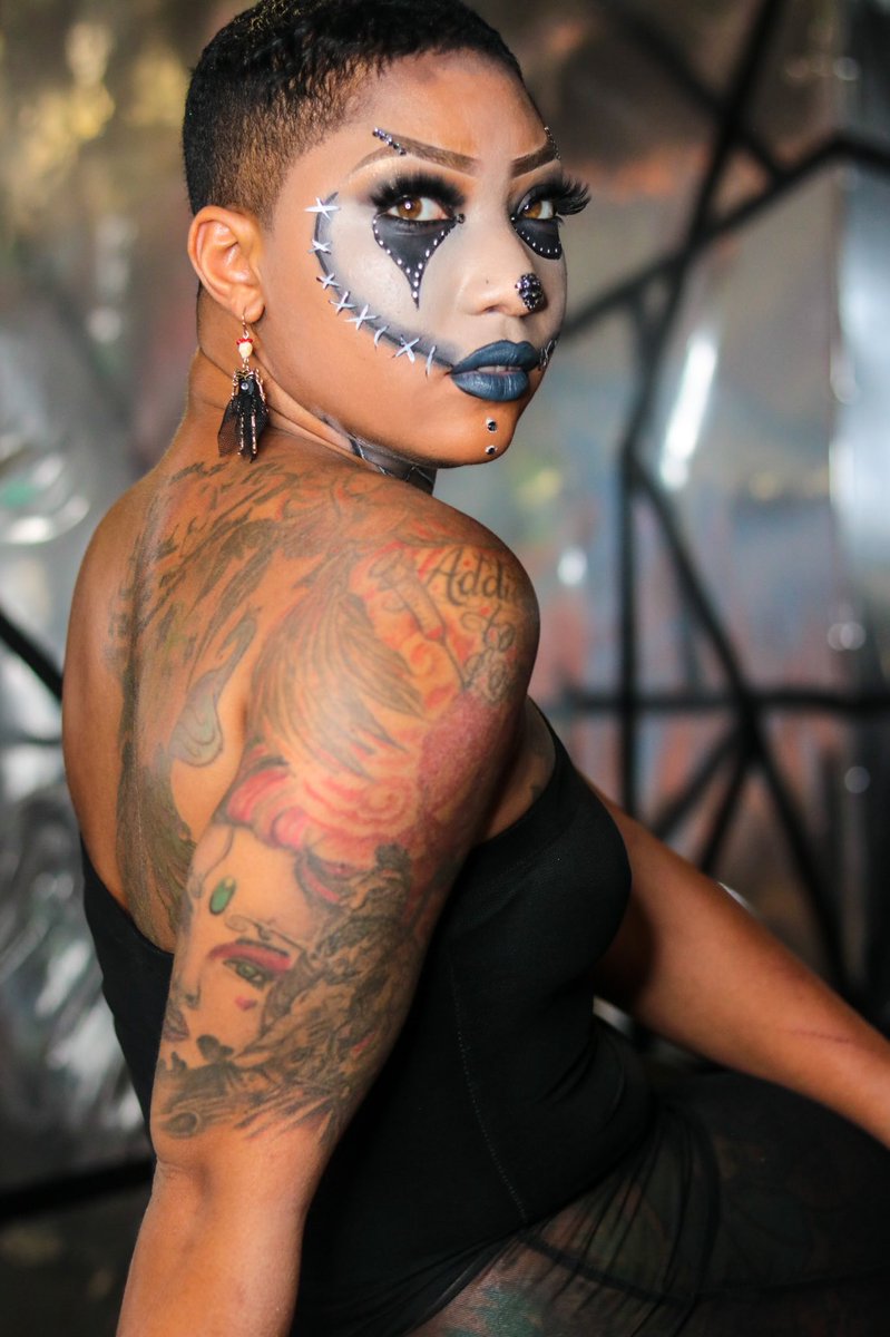 NitaBeater_'s tweet photo. This is MY Disco Circus 🎪
Disco Clown
Day 4 of #nitabeaters31daysofhalloween
Shot by @JUUG
#31daysofhalloweenmakeup #clown #discocircus #atlantainfluencer https://t.co/bA88n2hvpV