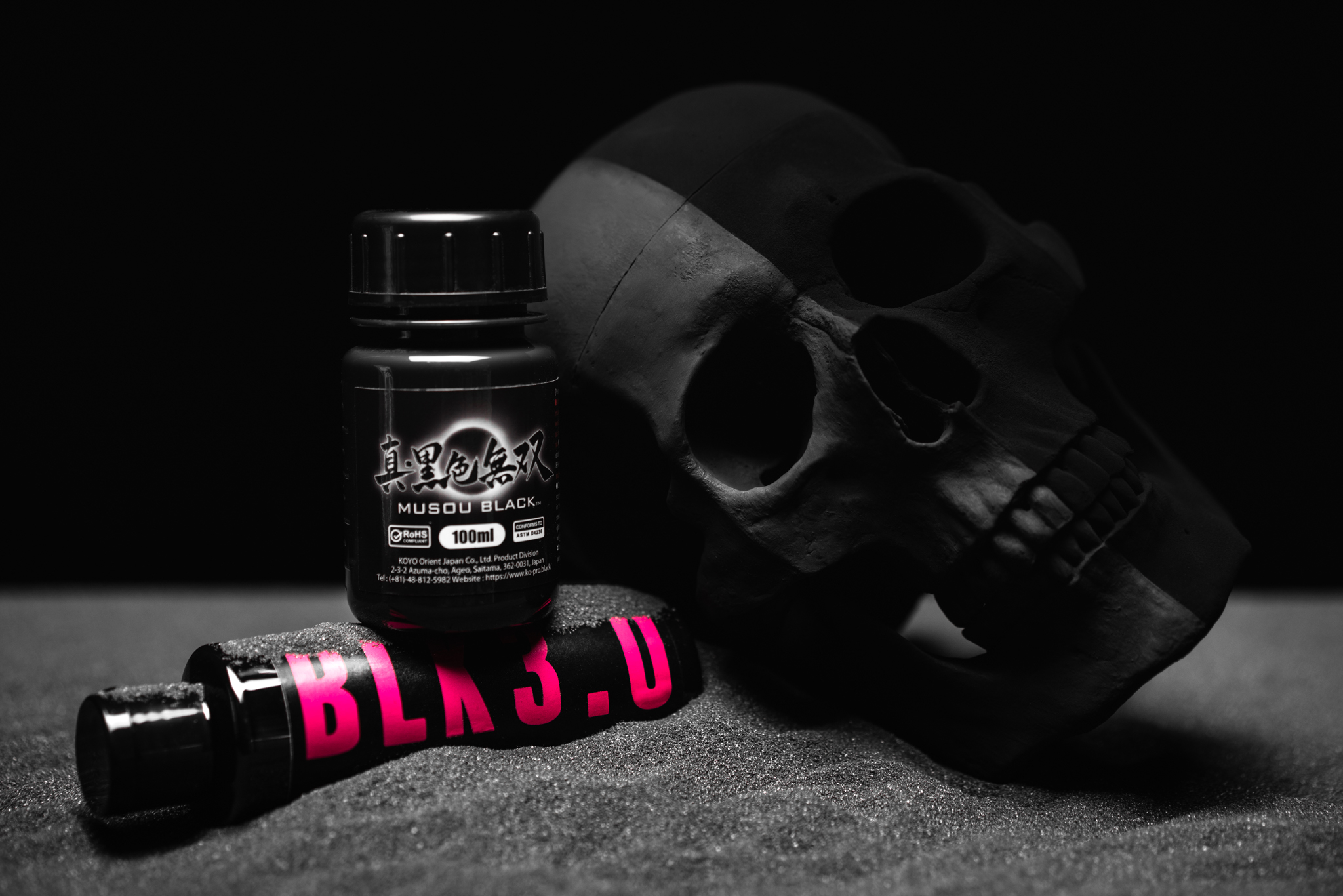 KoPro - The Black Company on X: Who's excited for Halloween?!🤩👻💀 Bring  your spooky ideas to life! Musou Black is the World's Blackest water-based  acrylic Paint! It is 400% darker than Black