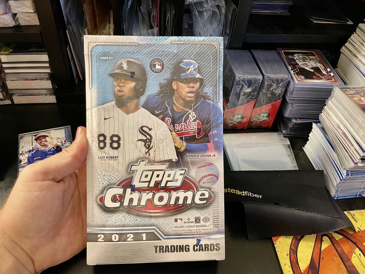 WatchTheBreaks's tweet photo. Look what finally arrived! 👀 

RT &amp; Follow to enter to win a Topps Chrome Hobby Lite Box! 

#Collect 

*Winner drawn Wednesday, will have 7 days to claim from video drawing to be posted below ⤵️ https://t.co/A2IShe6Z6m