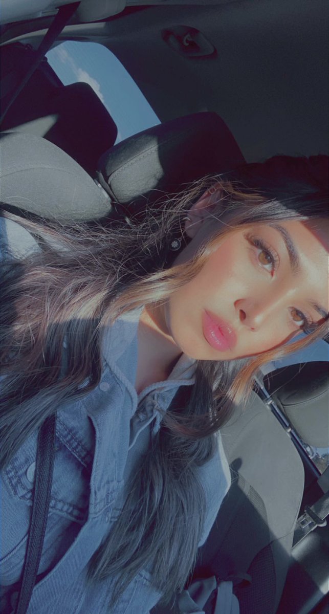 jannneell__'s tweet photo. Golden hour or whatever it’s called https://t.co/nnvN3FG2KE
