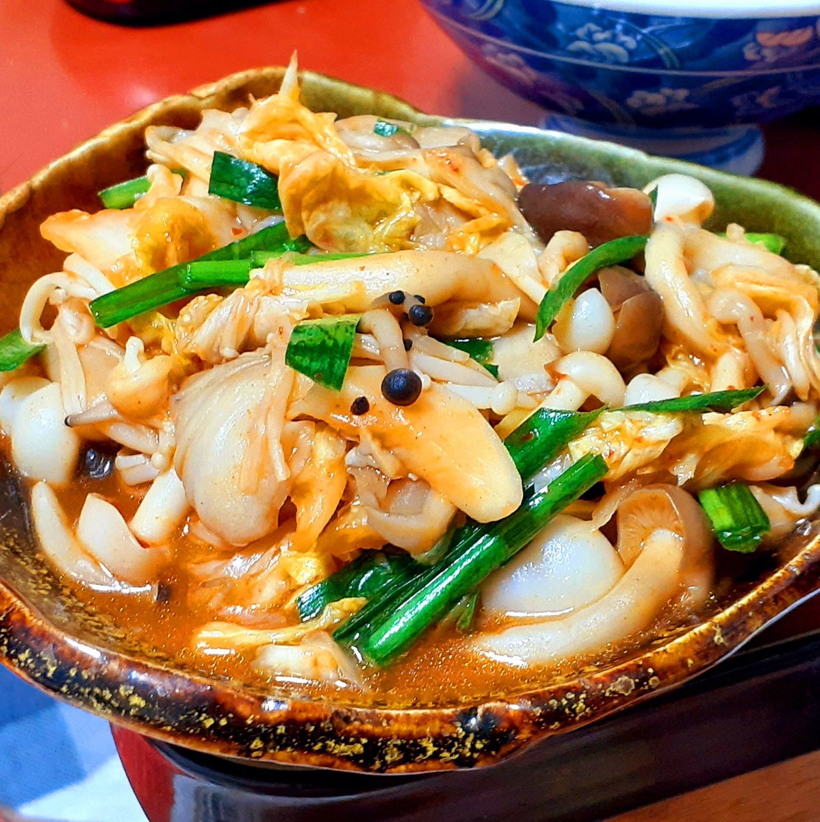 レシピ本とにらめっこしながら調合完了しました
味は成功です！

特産キノコキムチ
#モンハン飯 
#モンスターハンター