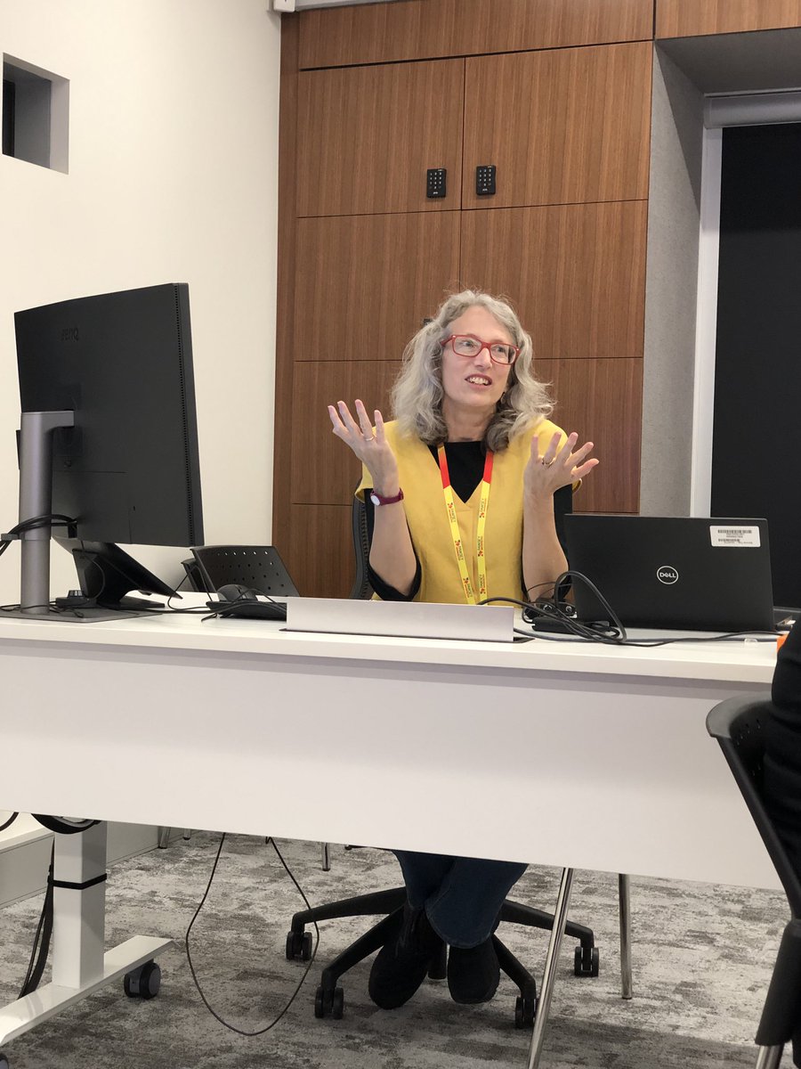 mssgellis's tweet photo. @PawseyCentre @lindamciver @annBackhaus Making STEM real - looking at how teachers can use data. https://t.co/zYadidFtbk