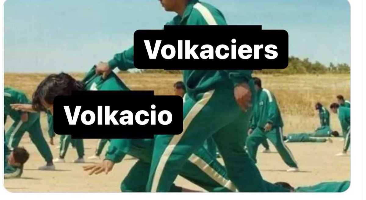 saezuruu's tweet photo. Hoy se nos cayó el Volkacio, pero volverá a levantarse, tengo fe✨🕯 https://t.co/eDgsDqy5ha