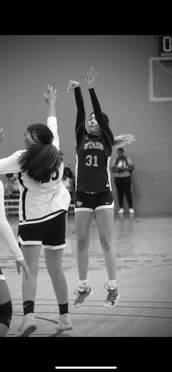 Keyla Cervantes 6’0 F 2022 from St. John Paul II  Catholic high school will be in attendance for the Arizona Exposure Event.. She can really shoot the basketball 🏀…