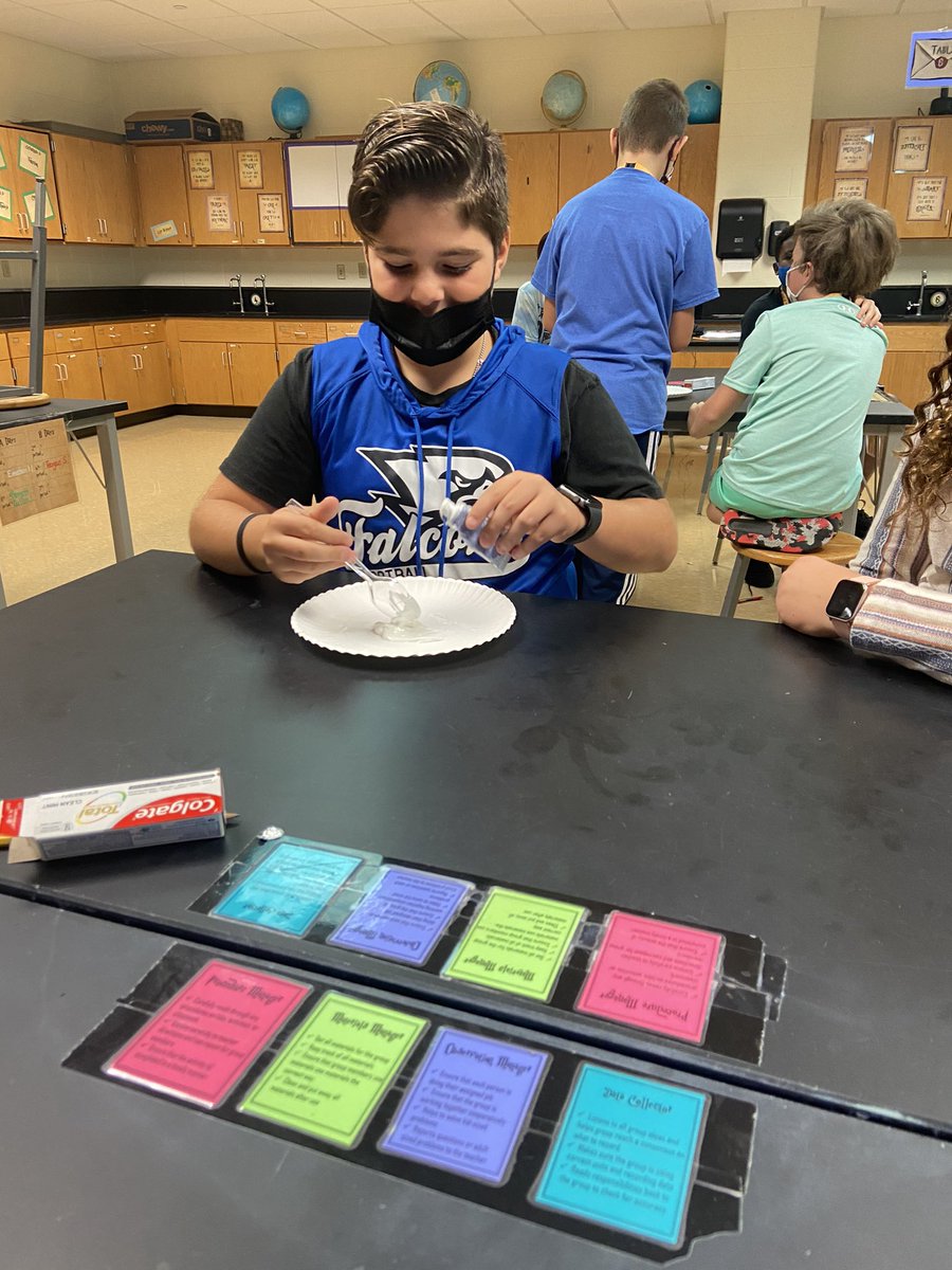 157Cgoscience's tweet photo. It’s so hard (and messy)to put toothpaste back in the tube. Hurtful words are the just as hard to take back (and can be messy, too). #nobullying #allin157c #hcms157c #157clearners https://t.co/TDhl5z8XQu