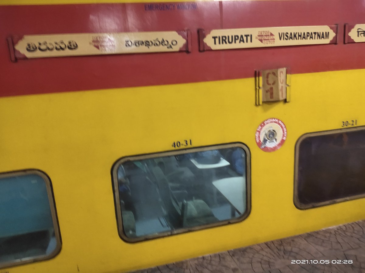 MJavalahonda's tweet photo. No train ticket No reservation No seats All seats are vacant Although this train goes from Visakhapatnam to Tirupati but no reservation ticket is given
I want our government to think about this as it will do a lot of damage to the government
@AshwiniVaishnaw @RailMinIndia #train https://t.co/Ct3jTGl0uq