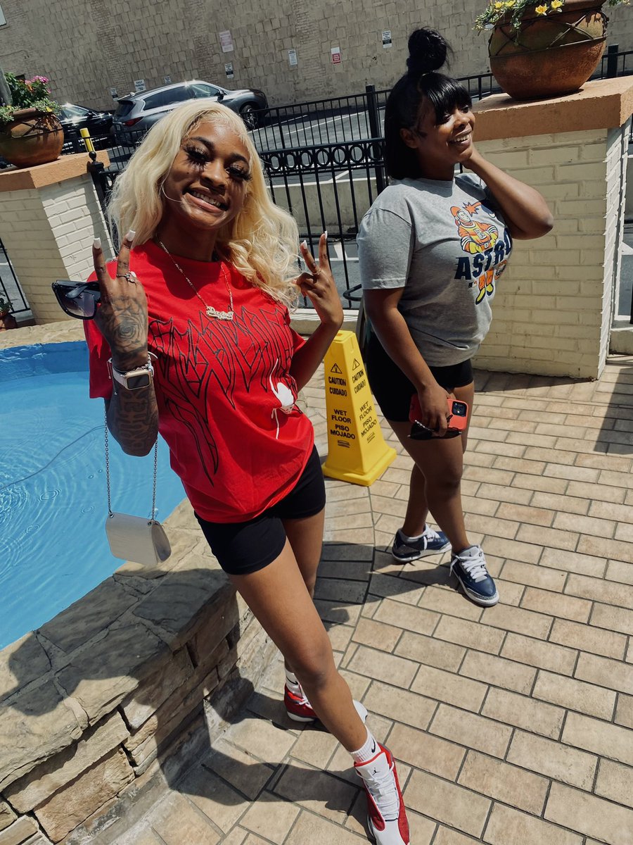 brookosav's tweet photo. Literally my whole heart ❤️ my 4liferrrr I don’t show you enough appreciation even when we not seeing eye to eye you always there🤞🏾 everything you ever told me I listened and ran with it cause I know you want the best for me #NLMS🥺 @_YungDazzy https://t.co/boAhpEmd25