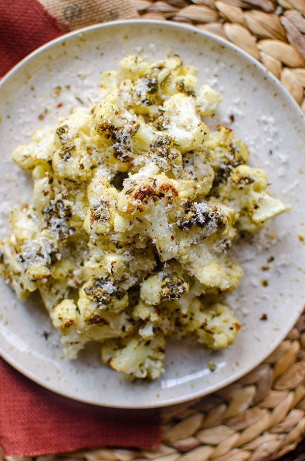 Living_Lou's tweet photo. DELICIOUS recipe for you - roasted cauliflower with pesto and cheese! 💕

You’ll love the simplicity of this recipe - all you need is cauliflower, pesto, olive oil, chili flakes, Parmesan cheese and a little salt!

RECIPE: https://t.co/q8LYNJnvGb
#veggies #cheese https://t.co/ibQ3bUhEZR