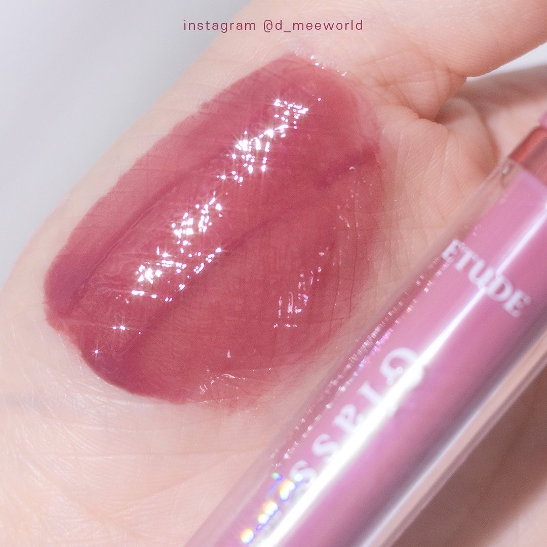 MGibzy's tweet image. Etude House Rouge Tint💄
No. PP501 Evening Mauve 

ลิปทิ้นท์คอลใหม่ล่าสุดจาก Etude House❤️
สีชมพูตุ่น สวยมากกกกก😍

Cr. d_meeworld

#howtobeauty #howtoperfect #koreanmakeuptutorial #etudehouserougetint #eveningmauve #สวยบอกต่อ #ไว้รีวิวห้ามขายของโว้ยย