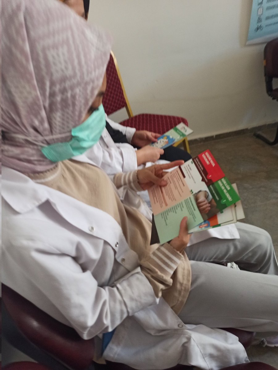 Bağımlılıkla Mücadele çalışmaları kapsamında ; Madde Bağımlılığı,  Tütün Bağımlılığı, Sigarayı Bıraktırma ve Teknoloji Bağımlılığı konusunda Okul personeline bilgilendirme toplantısı gerçekleştirildi.