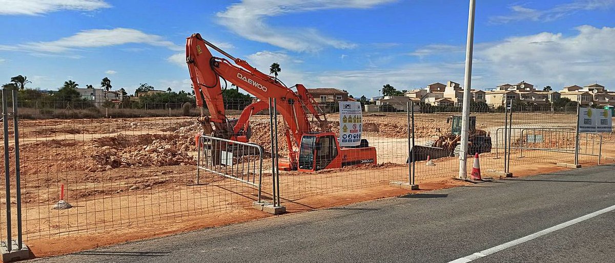infoagamed's tweet photo. #Torrevieja construye un #ParqueInundable 👇👇👇

Desde AGAMED, trabajamos para retener 10.000 m3 de #AguasPluviales y conseguir que la zona Torreta Florida junto a la laguna no se anegue en periodos de #LluviasTorrenciales

https://t.co/cqUxxKQYiR vía @inf_vegabaja https://t.co/Wu8LGD2QMG