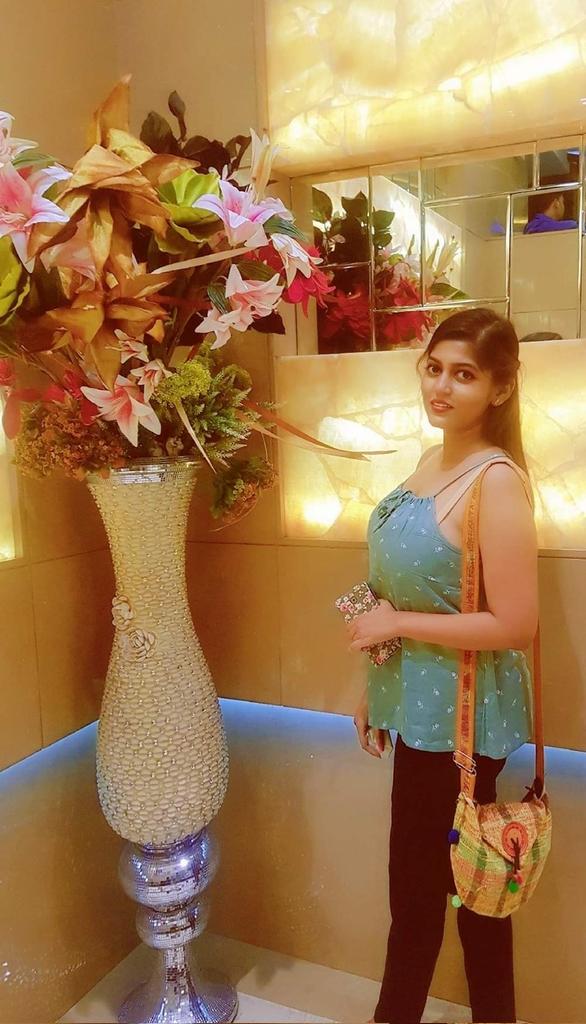 ActressStill's tweet photo. Model #triyadas cute #triya #actress #actressstill #sofia #reshma #reshmapasupuleti #nayanthara https://t.co/kXz7VoUNOb