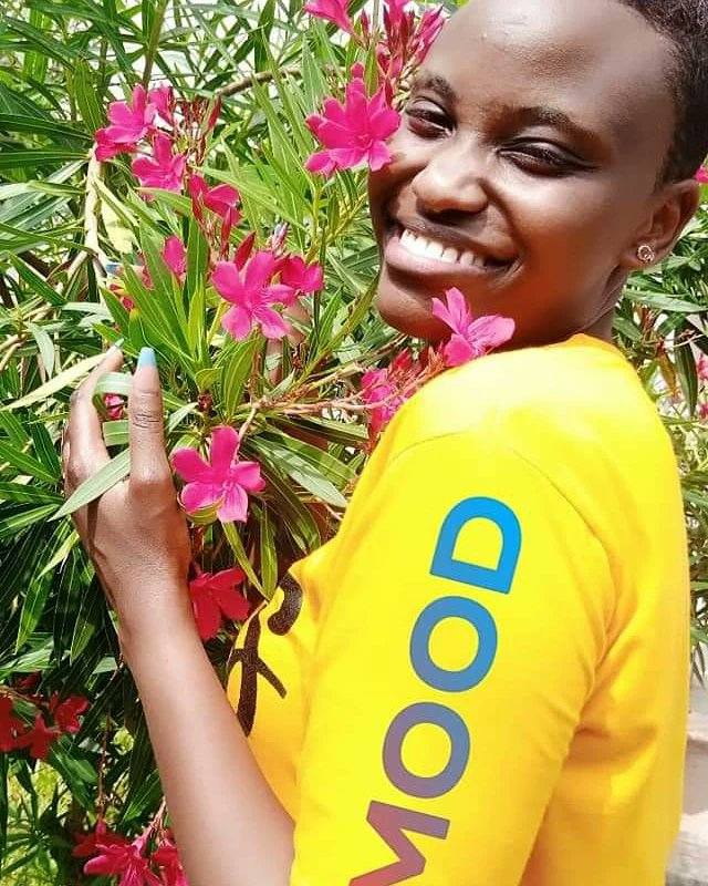 Hey friends, my sister got into an accident last week on Saturday along Red Hill road after hitting the newly erected bumps which have no sign &amp; have been placed on a slope. So many people have complained about this! (Can someone fix this?) *Thread*