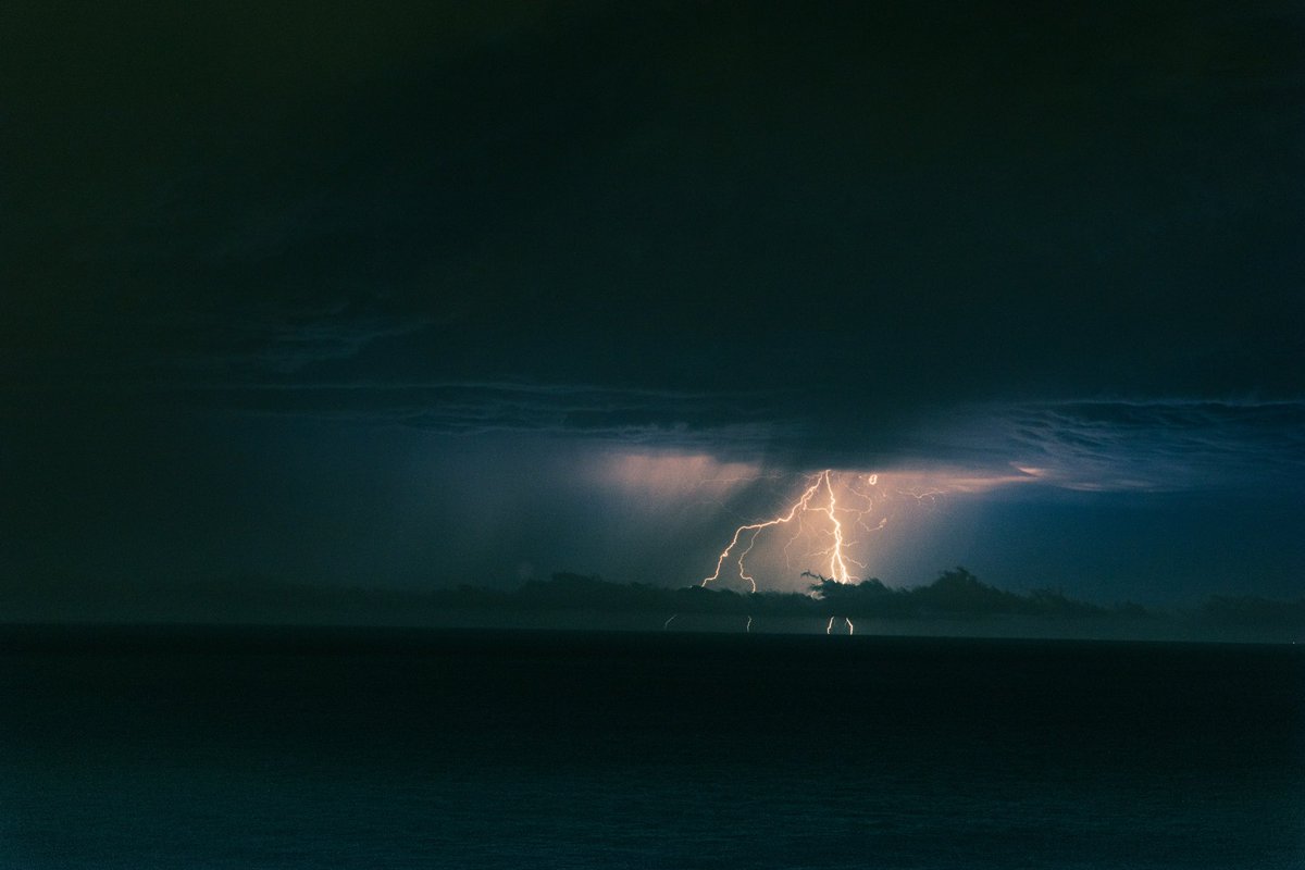 nhowe's tweet photo. Beautiful storm in Malibu tonight. https://t.co/bRayNr8lpf