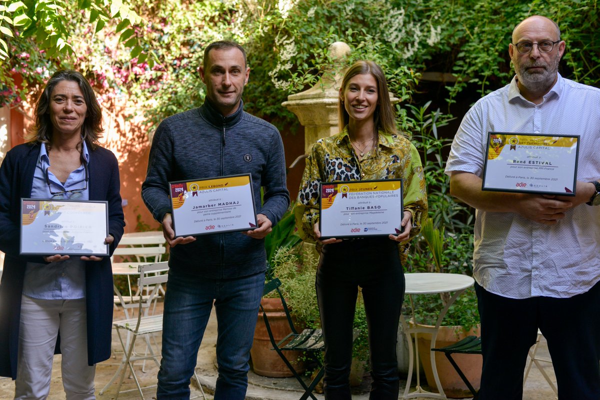 Adieorg's tweet photo. Retour en images sur les moments forts de notre remise des prix Créadie avec nos partenaires @FederationBP, @credit_coop_ et #AzulisCapital.
Le Prix #Créadie2021 est un concours qui met à l’honneur l’impact des #entrepreneurs locaux !
#Oser #Entrepreneuriat #ESS #Entreprise https://t.co/yIT9YPNQsV