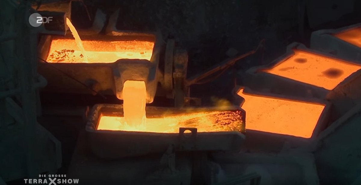 Fire 🔥 - a feared and yet so important element for us humans!
The German TV show "Große Terra X Show" was all about the forces of nature.
The TV team visited us in our #foundry in Aschaffenburg.
Minute 40:00 (Only in German available)
bit.ly/3Fi5dfC