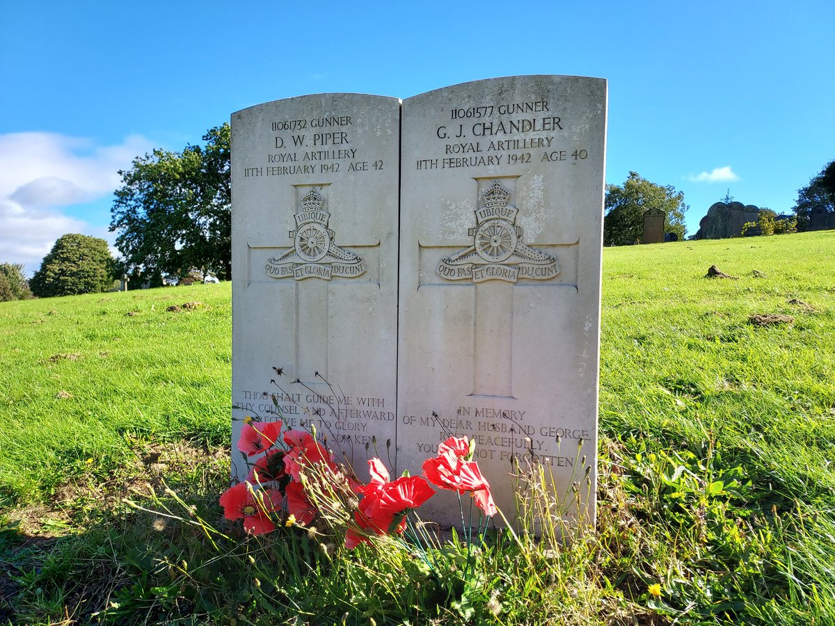 Ken54027251's tweet photo. "Raj", our good friend and colleague at rest in Sheffield, Crookes Cemetery. Even now, he still keeps good company sharing the ground with 72 @CWGC burials and a number of other personnel who died serving the nation.
Fresh flowers laid on his grave by another friend this weekend https://t.co/NDZ1Xb2nLr