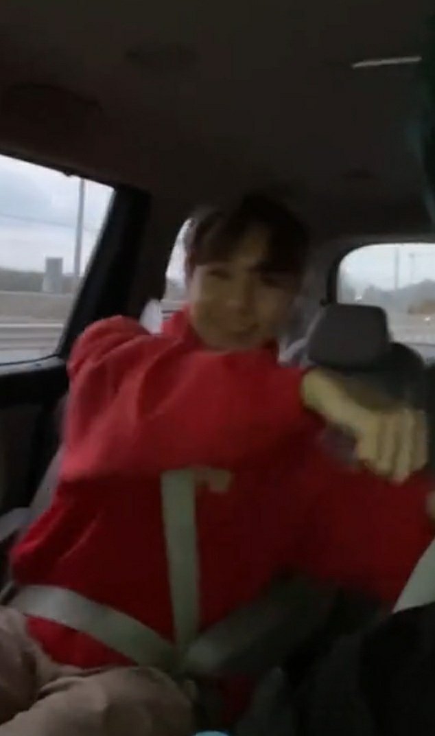 styleofrensung's tweet photo. 211005 MARK Instagram Live - RENJUN 💛

【 @fearofgod 】

#NCTDREAM #엔시티드림 #RENJUN #런쥔 #仁俊 #RENJUNSTYLE https://t.co/JRuujrYJfT