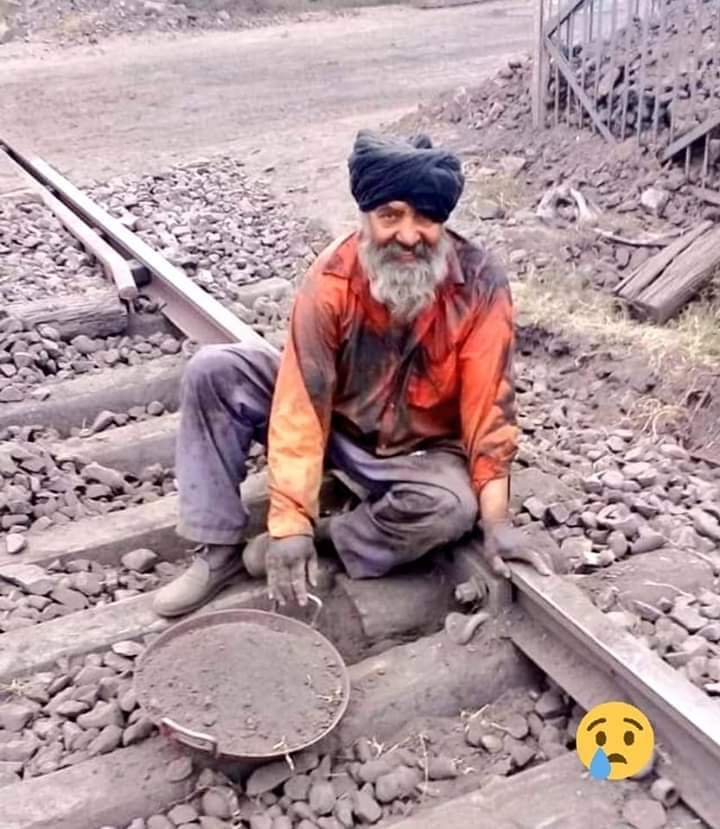 #Implimentriskallowance6000
#Riskallowance30percentbasic
<a href="/RailMinIndia/">Ministry of Railways</a> 
<a href="/PMOIndia/">PMO India</a> 
<a href="/AshwiniVaishnaw/">Ashwini Vaishnaw</a> 
<a href="/raosahebdanve/">Raosaheb Patil Danve</a> 
<a href="/nsitharaman/">Nirmala Sitharaman</a> 
<a href="/FinMinIndia/">Ministry of Finance</a> 
<a href="/EconomicTimes/">Economic Times</a> 
Implement increased Hard &amp; Risk Allowance ₹ 4100&amp;6000
Give Risk Hardship allowance 30% of basic
to Track Maintainers