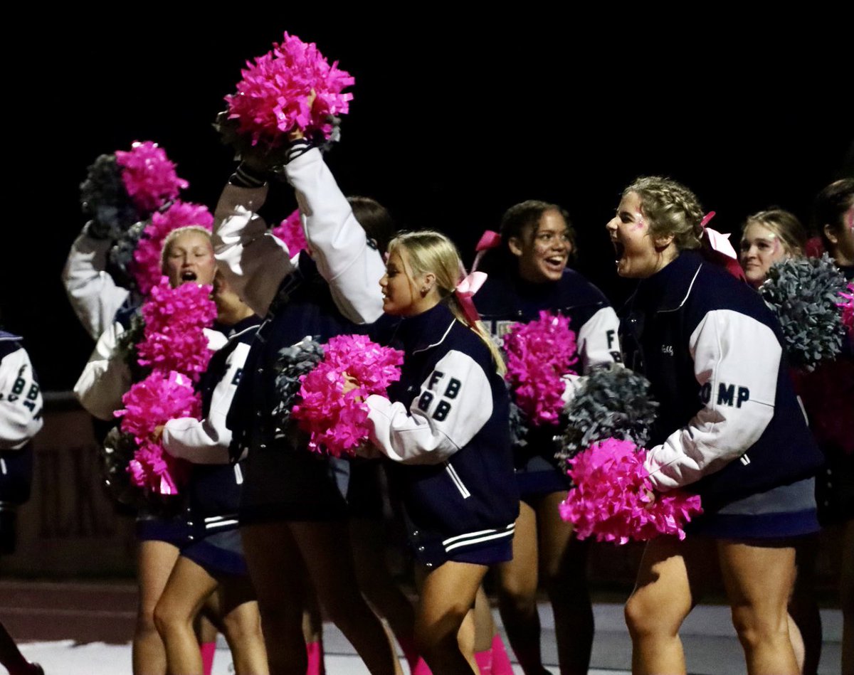 Rueb2Ramos's tweet photo. HHS Varsity Cheerleading photos from Lacey HS Game are now uploaded to my Facebook photography page - (Dawnβs Photography) Great job girls cheering on the boys! #HHSCheer
@BravermanHHS @DeeMarko @MsDodds_HHS @MsKalafsky @zoe_alyse_ @howell_cheer_ https://t.co/cpsmGpUOUt