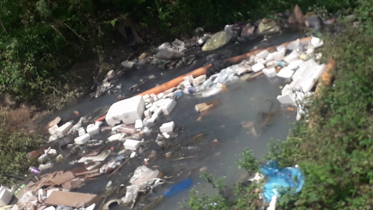 Prameela141's tweet photo. This is the reality of #peerancheruvu  #sewagediversion,  we #PBEL have given 5 representations  to HMDA  and commissioner  but no use. Pls take necessary action  sir. https://t.co/2zYRZA0LMV