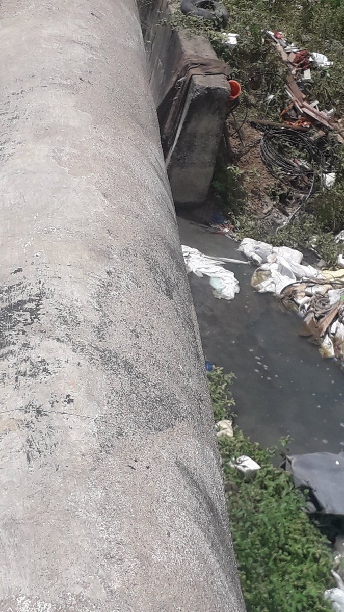 Prameela141's tweet photo. This is the reality of #peerancheruvu  #sewagediversion,  we #PBEL have given 5 representations  to HMDA  and commissioner  but no use. Pls take necessary action  sir. https://t.co/2zYRZA0LMV