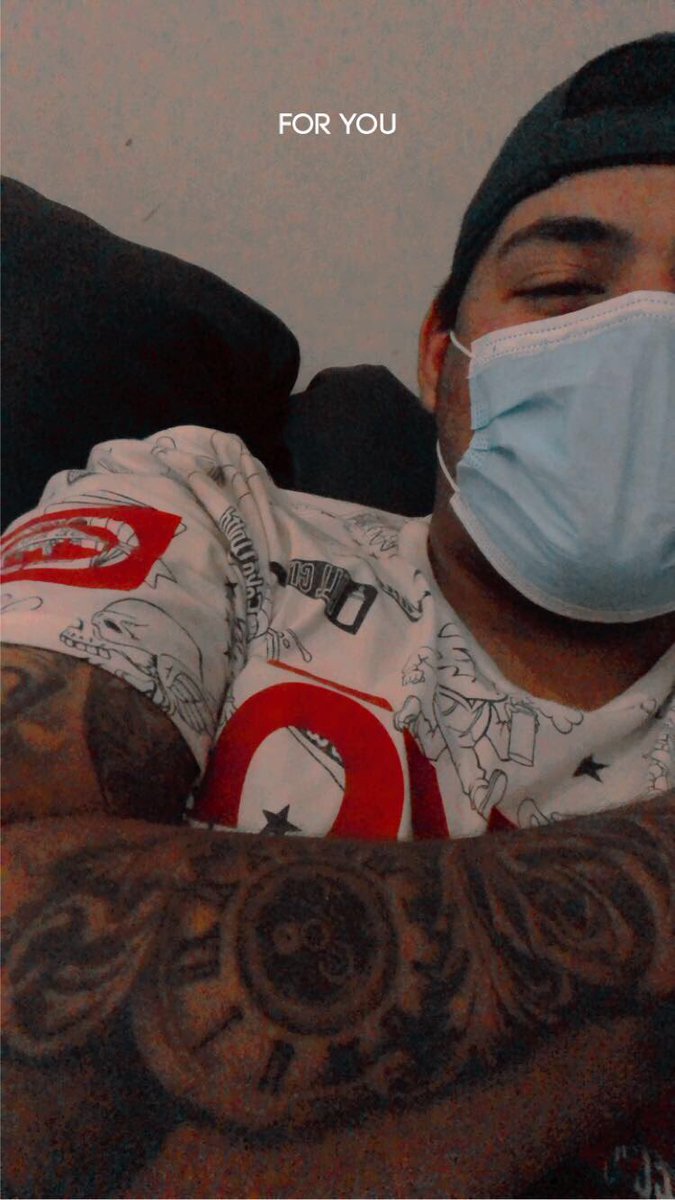 Alex407044's tweet photo. Siendo sincero ocupo más un tatuaje que un amor que me traicione…🖤 https://t.co/KYmDc58dkS